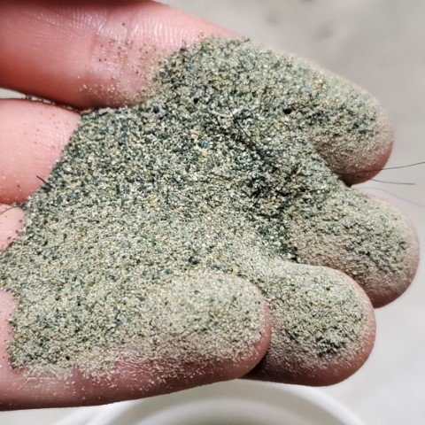 Sand-like asphalt particles